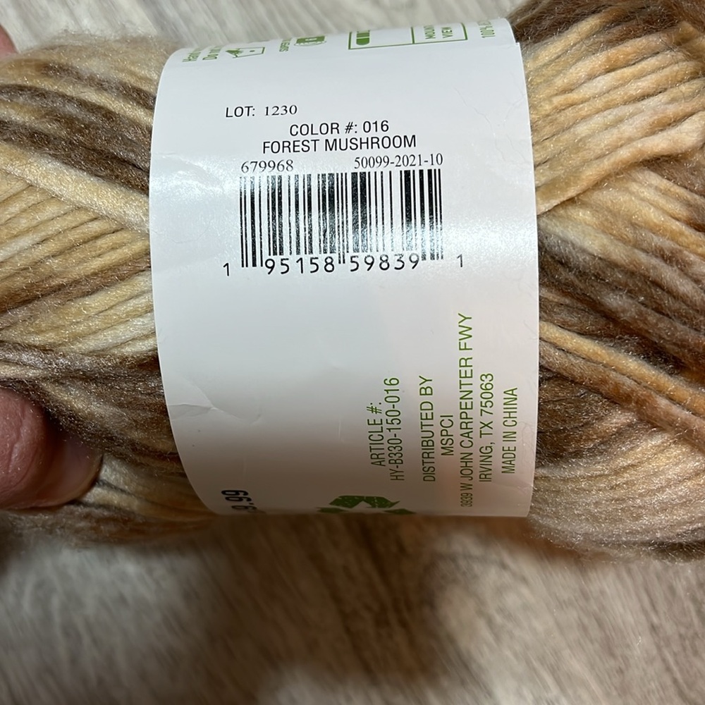 Loops & Threads yarn - Picture 4 of 4